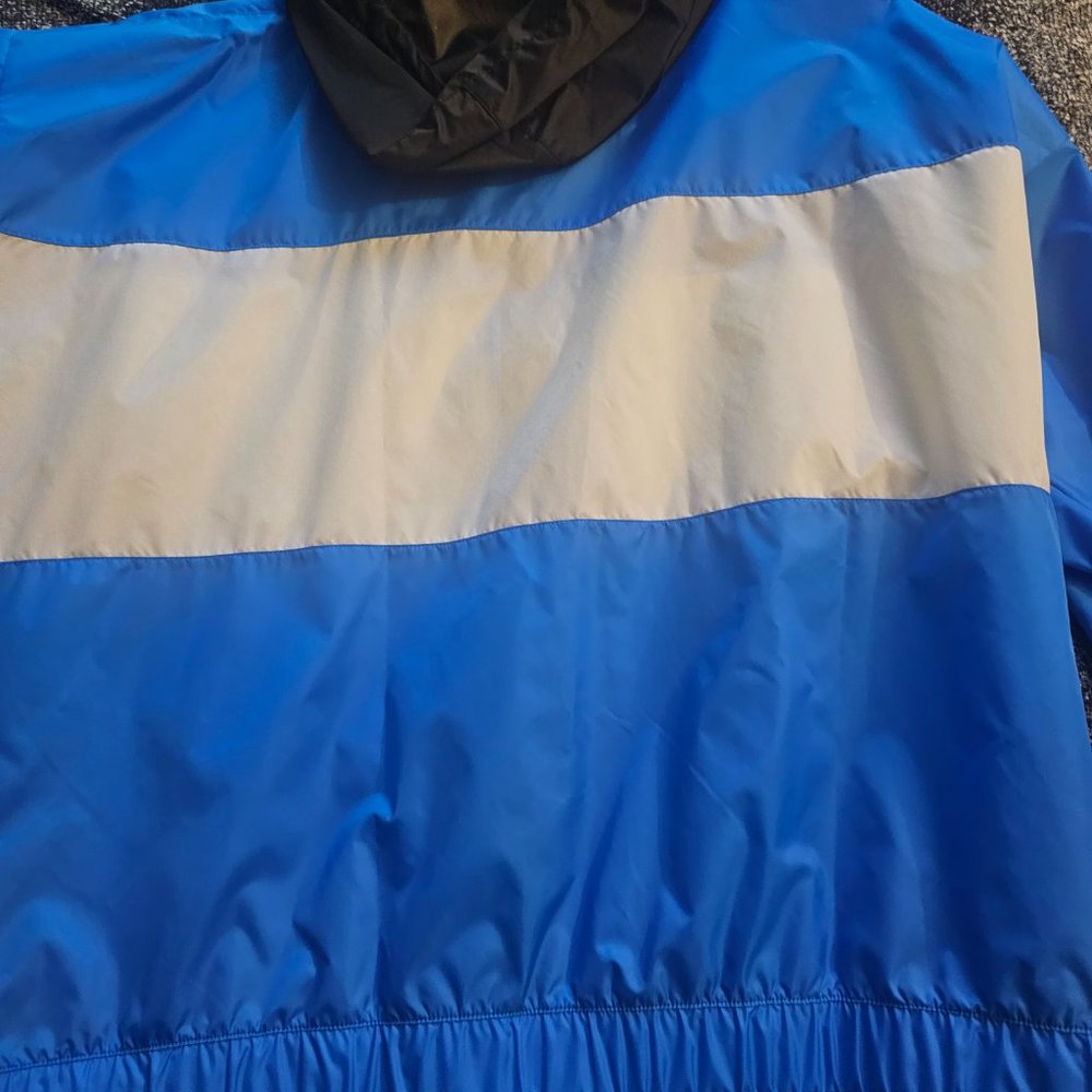 Jacket - Picture 2 of 3